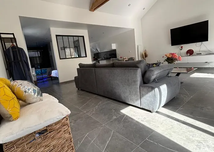 L'envie D'ailleurs Nyaraló *